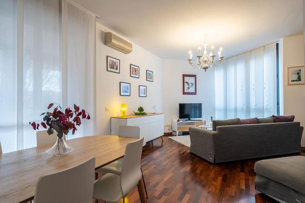 Duomo-PortaromanaXxl Home Terrace & Free Parking Milano Eksteriør bilde